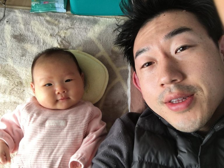 寝起きにヒゲ面でツーショット