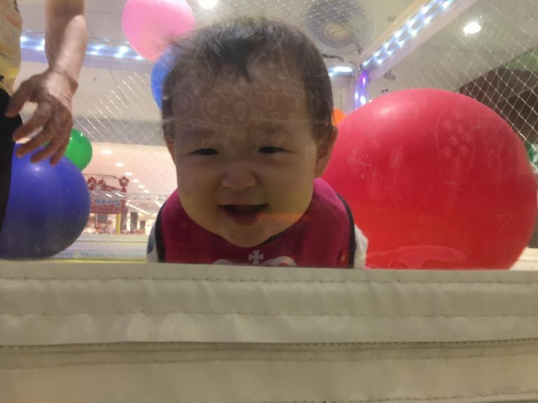 風船で遊ぶよ
