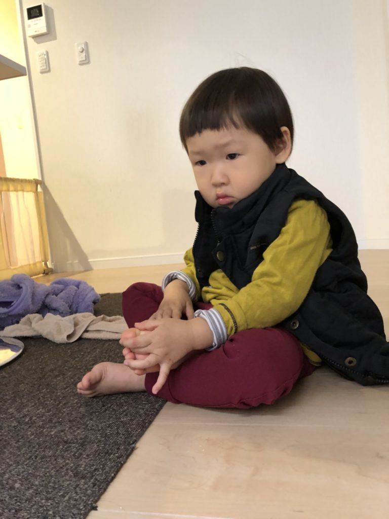 ママがねねちゃんの髪を切った
